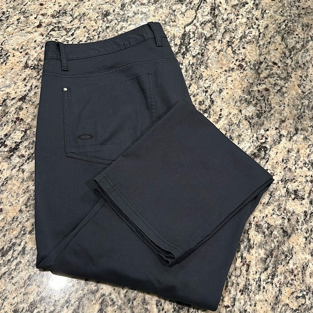 Men’s Oakley Pants 38W x 32L